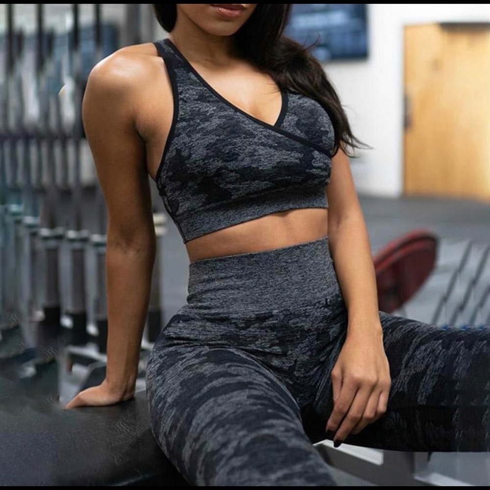 Sports set camouflage 🖤 high waist seamless leggings. high impact bra